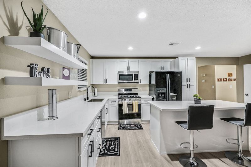 Greenway & Mission Hills