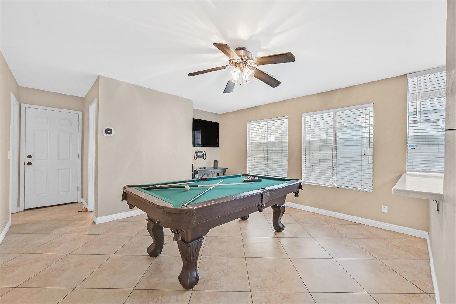 POOL HOME 3