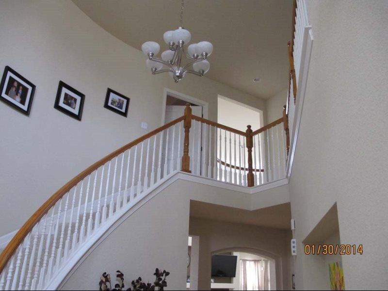 Built Ins and Cabinets