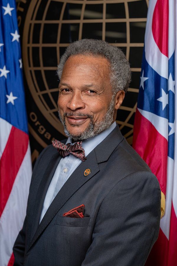 Brian Owens headshot