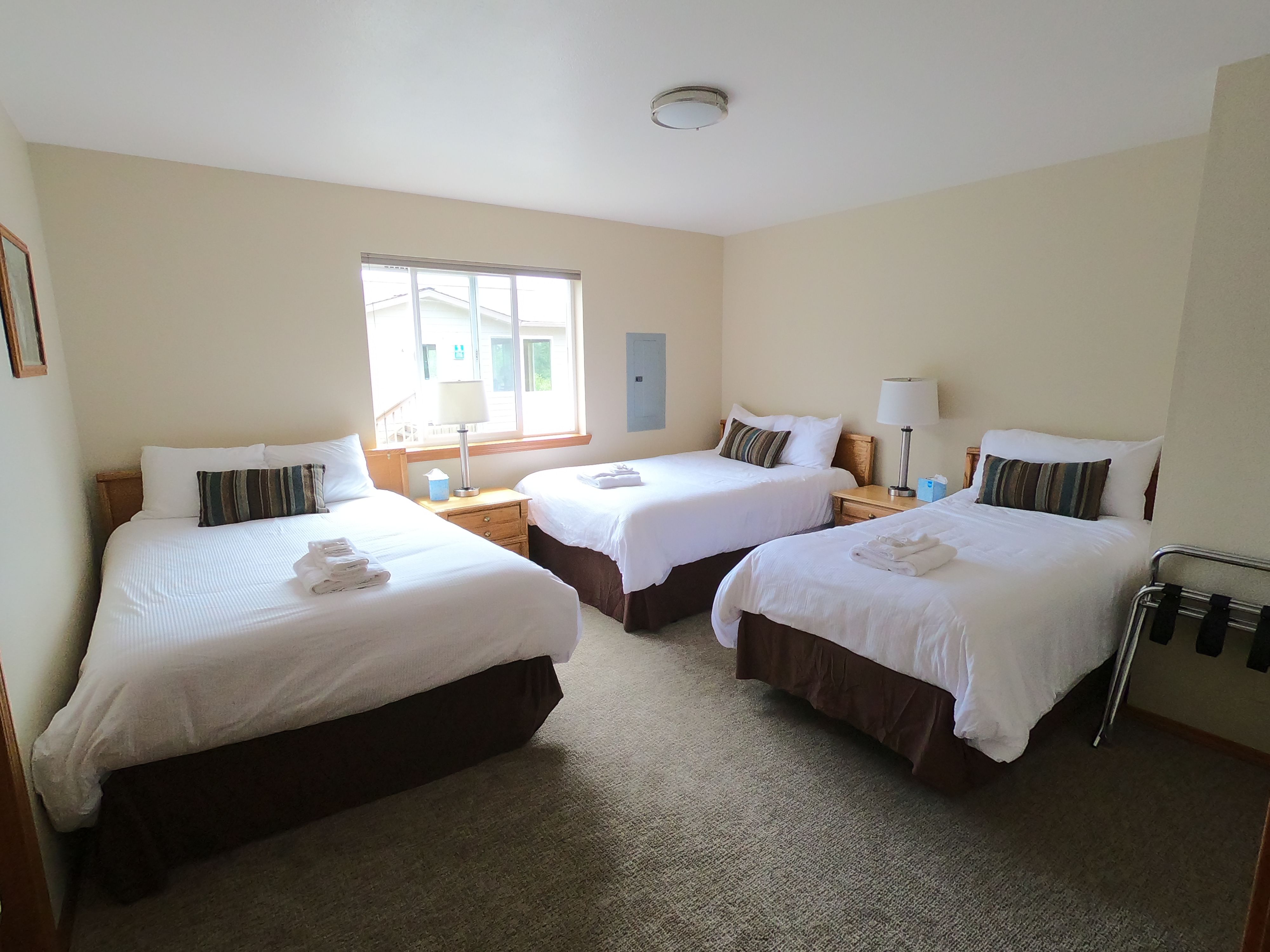 Alaska Fishing Lodge - Sitka Alaska Fishing Lodge