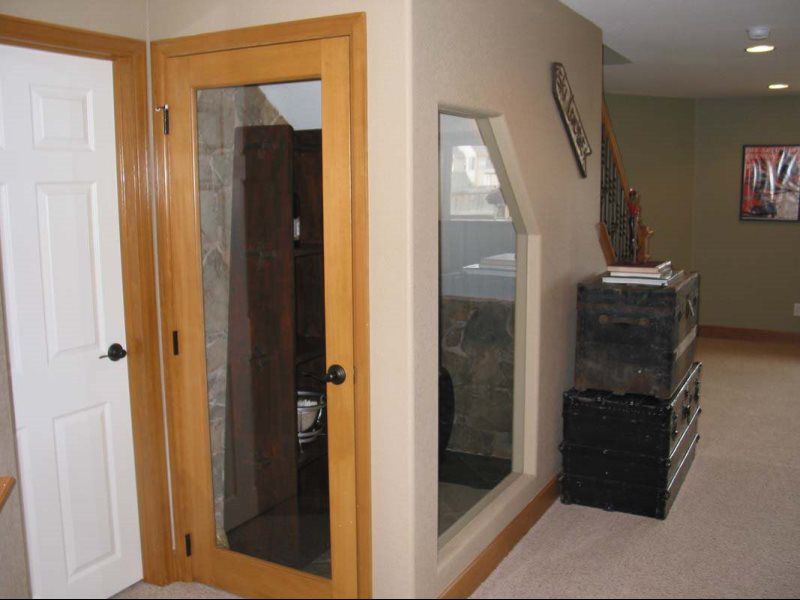 Built Ins and Cabinets