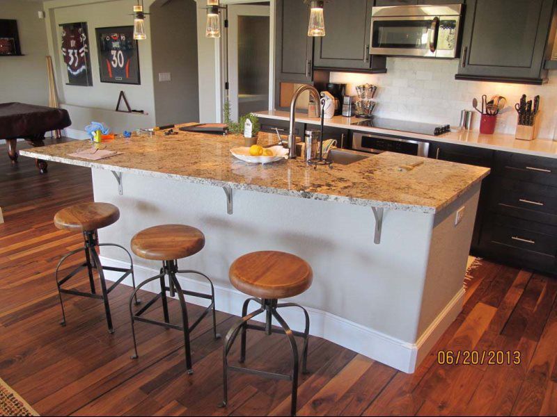 Built Ins and Cabinets