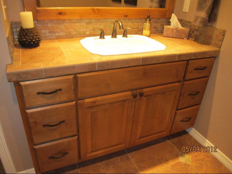 Built Ins and Cabinets