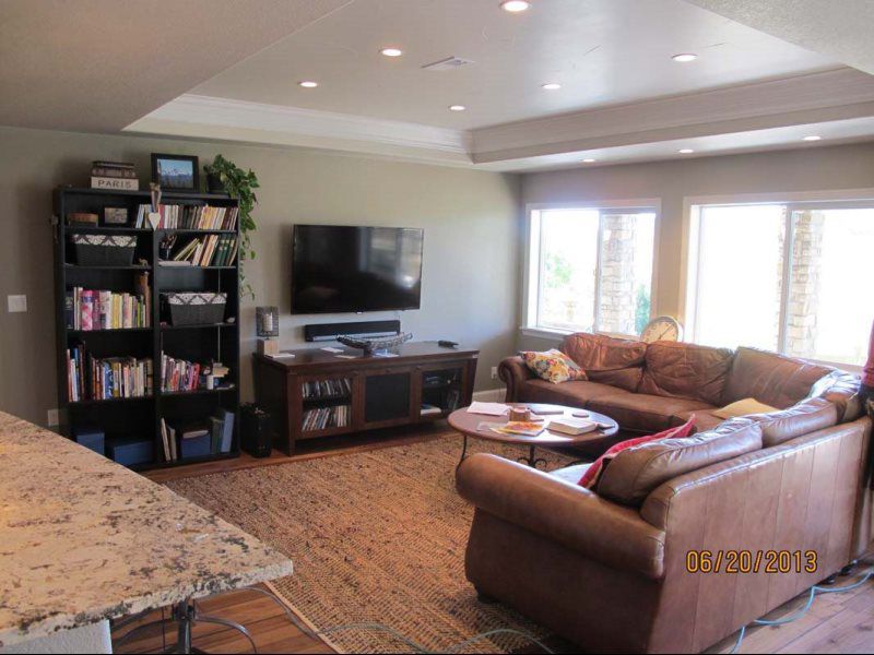 Built Ins and Cabinets