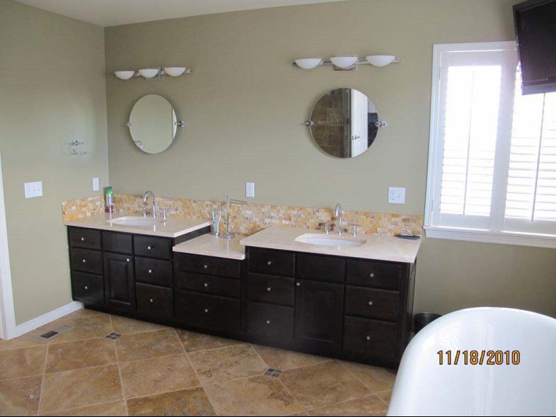 Built Ins and Cabinets