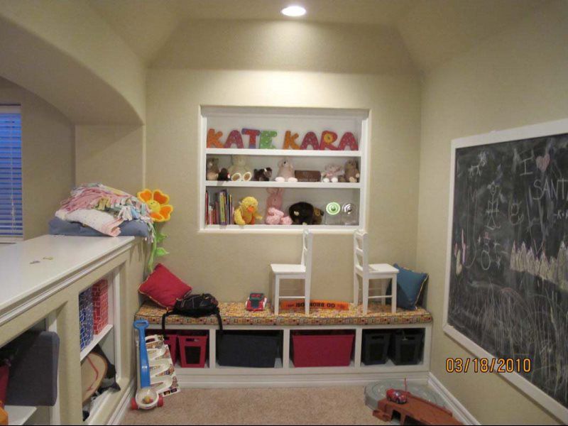 Built Ins and Cabinets