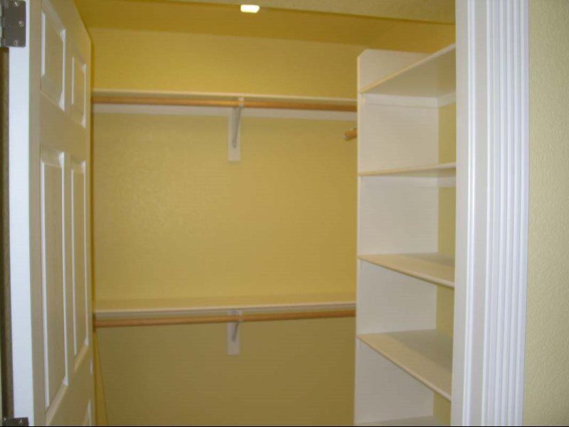Built Ins and Cabinets