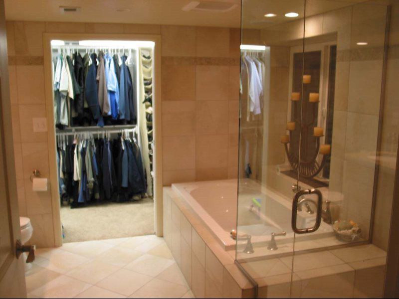 Built Ins and Cabinets