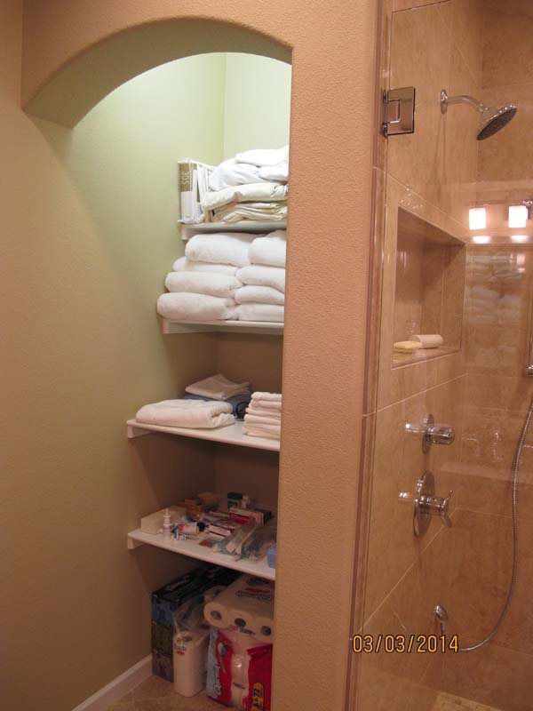 Built Ins and Cabinets