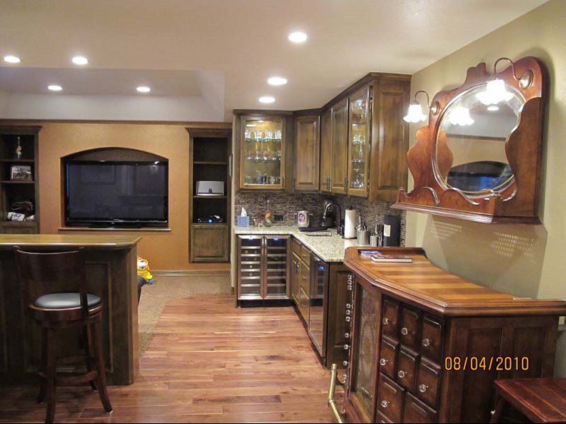 Built Ins and Cabinets