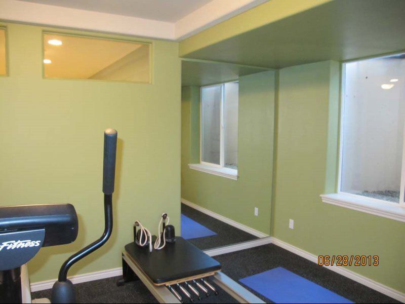 Built Ins and Cabinets