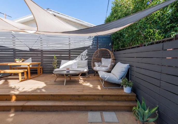 SOLD: 5117 Lincoln Ave