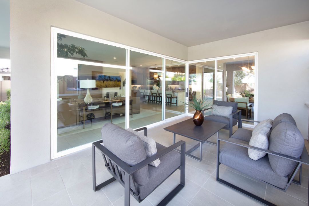 Milgard VX350 Multislide patio system with zero corner configuration