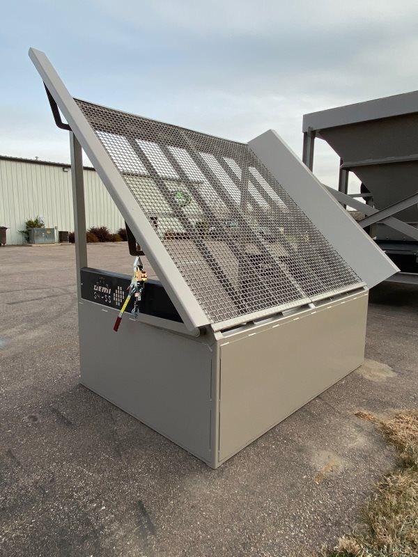 QuickStock Equipment Dakota Equipment Manufacturing Inc.