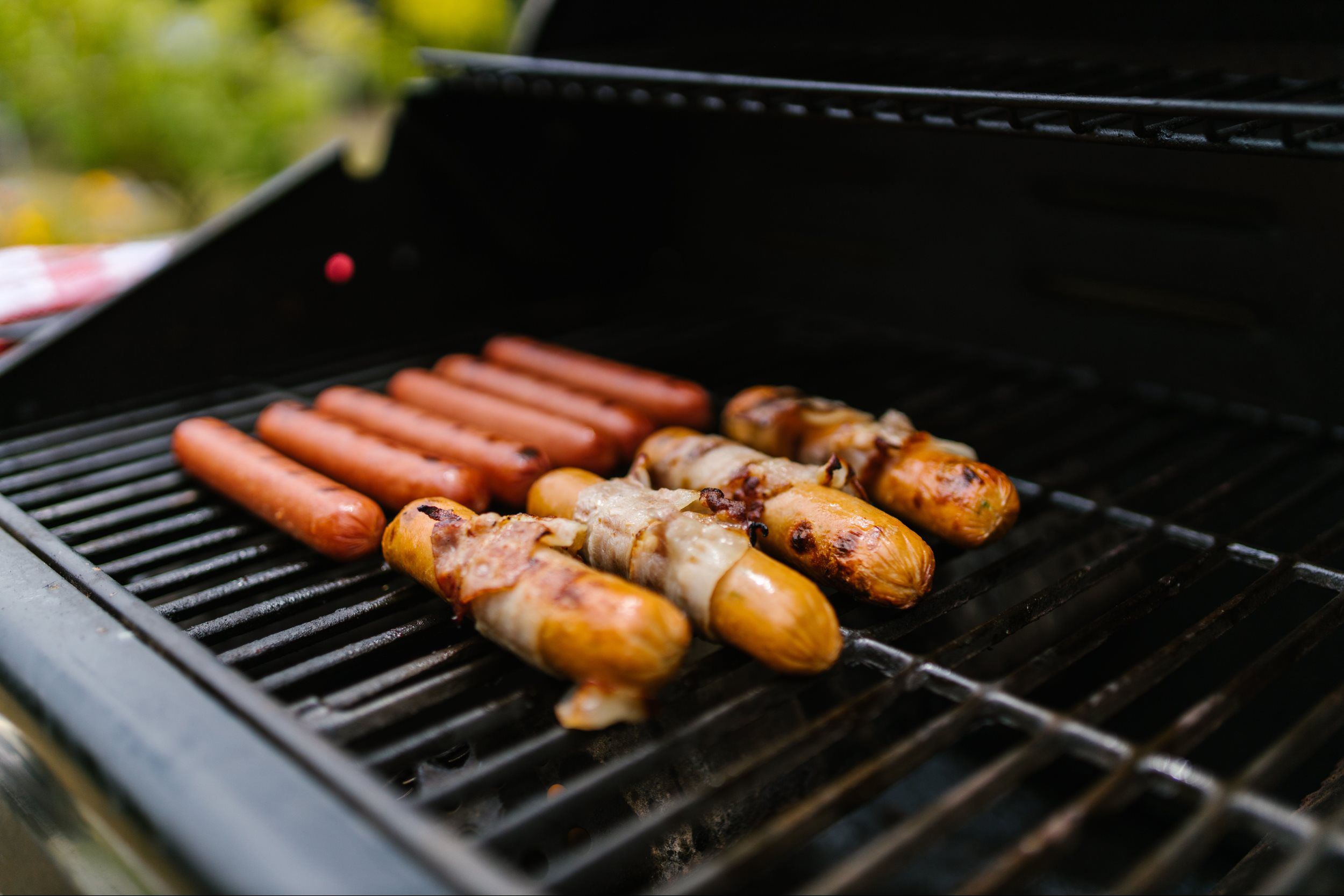 hot dogs grilling