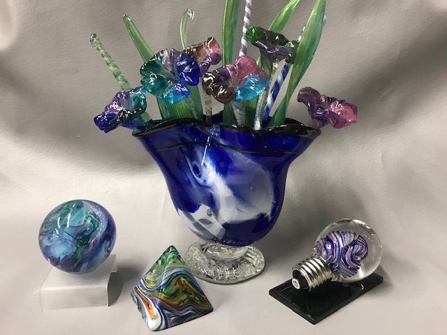 Flower Vase, Lightbulb, Planet, Pyramid