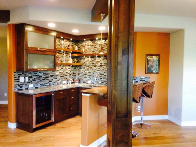 Built Ins and Cabinets