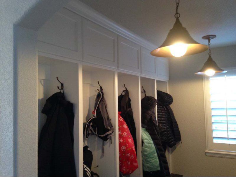 Built Ins and Cabinets