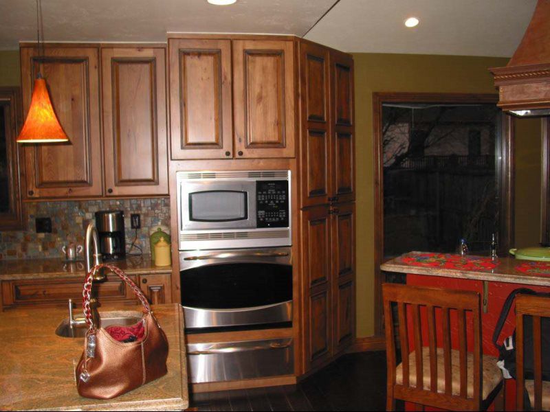 Built Ins and Cabinets