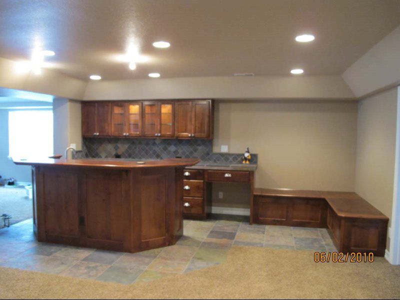 Built Ins and Cabinets