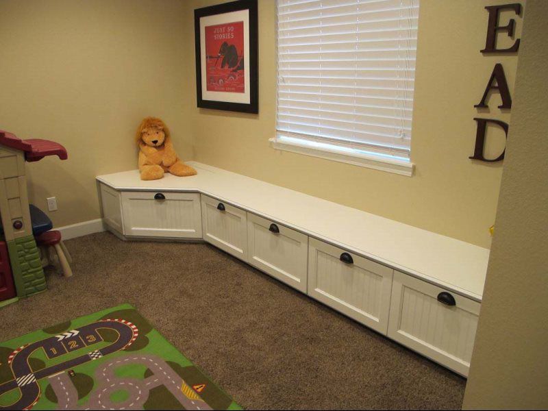 Built Ins and Cabinets