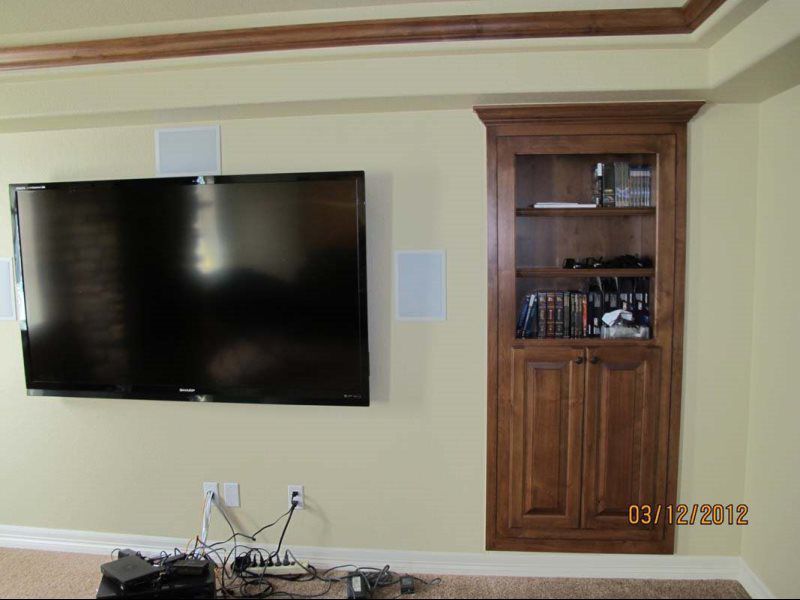 Built Ins and Cabinets