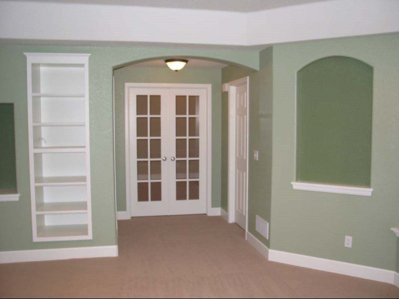 Built Ins and Cabinets