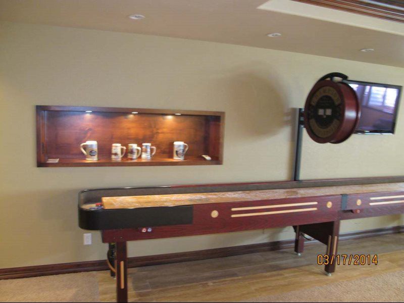 Built Ins and Cabinets