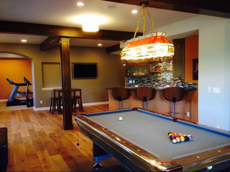 Built Ins and Cabinets