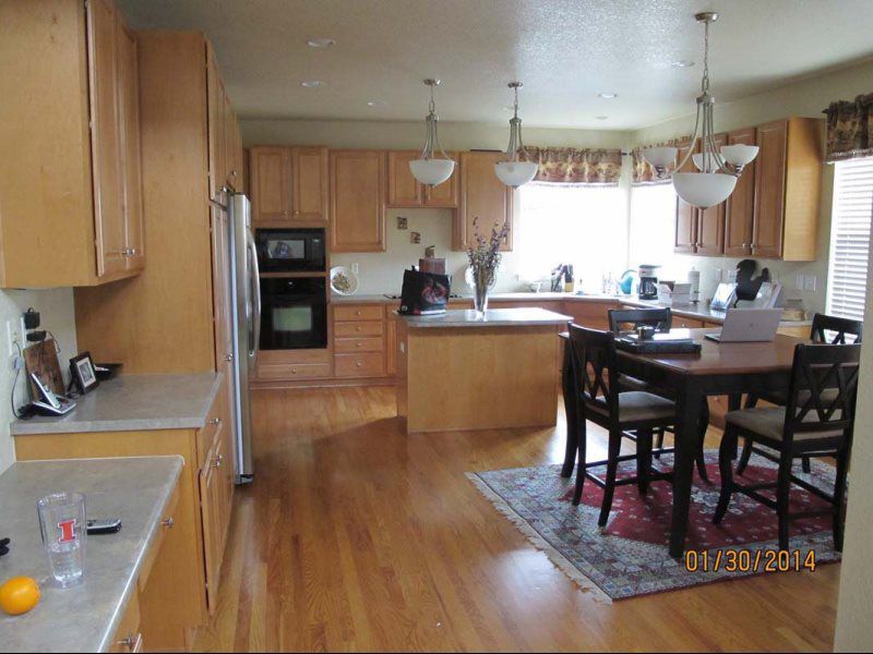 Built Ins and Cabinets