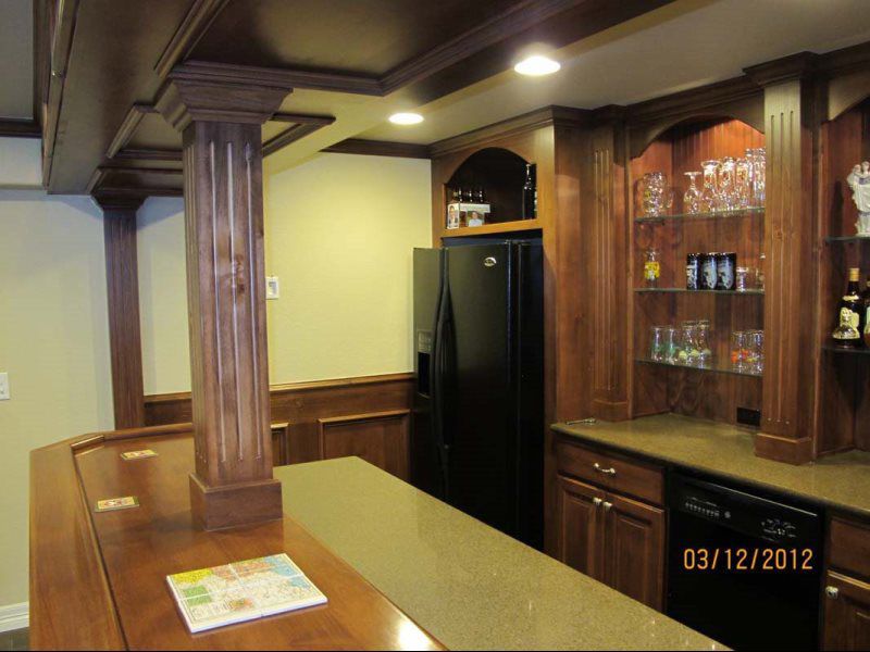 Built Ins and Cabinets