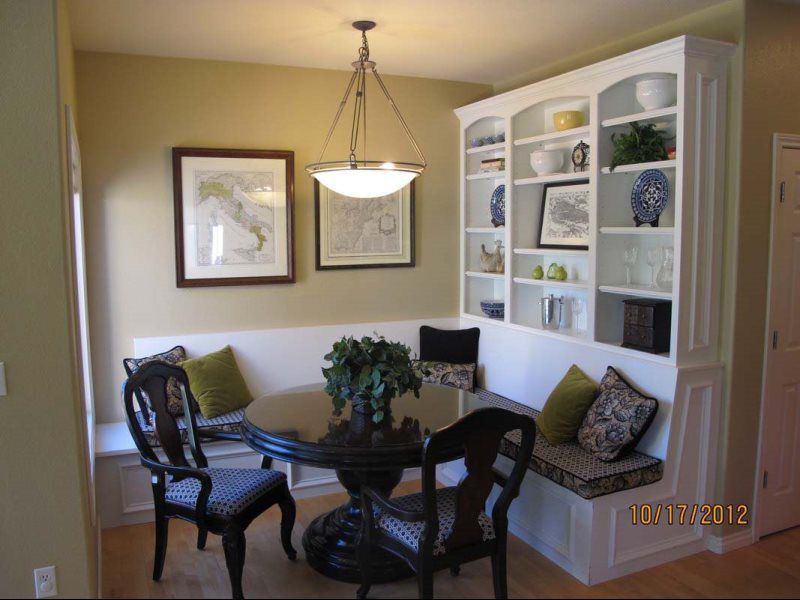 Built Ins and Cabinets