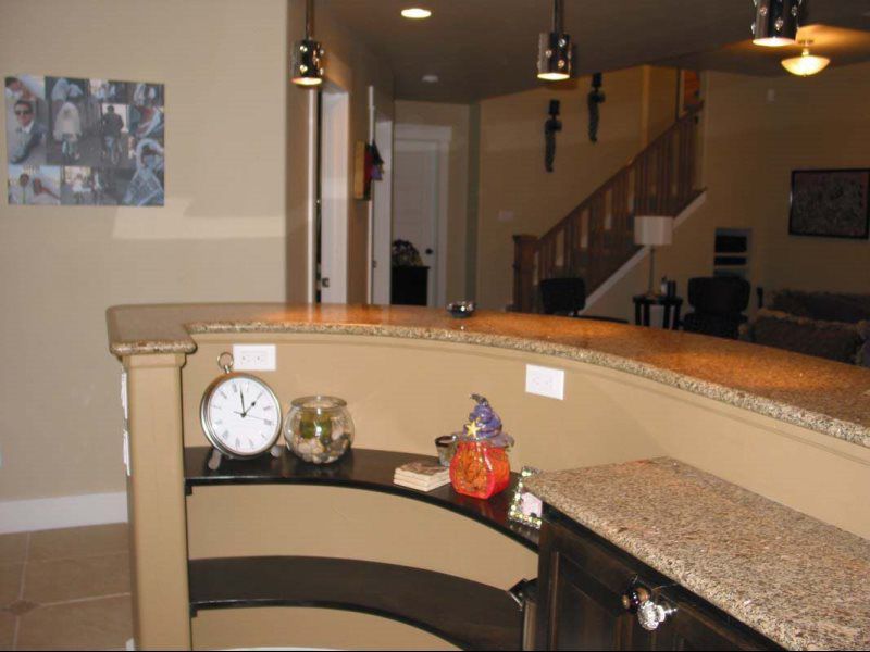 Built Ins and Cabinets