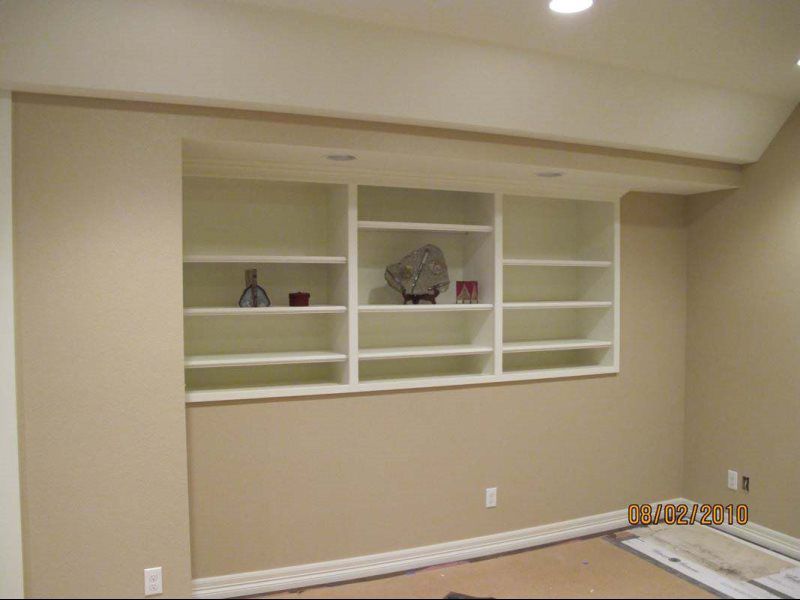 Built Ins and Cabinets