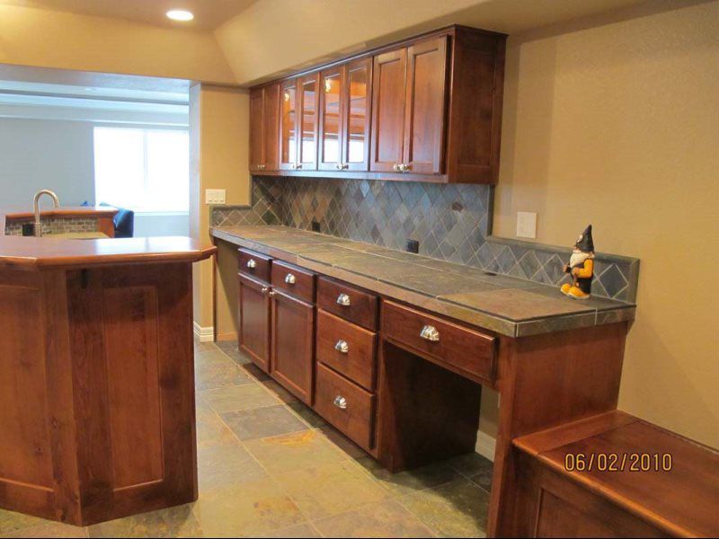 Built Ins and Cabinets