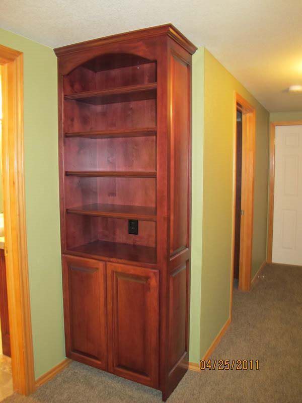 Built Ins and Cabinets