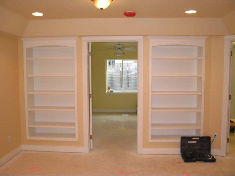 Built Ins and Cabinets