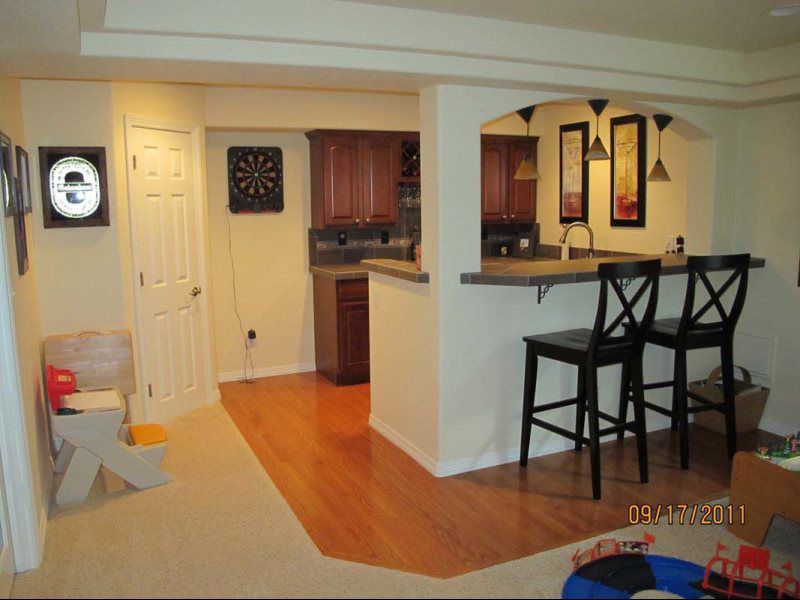 Built Ins and Cabinets