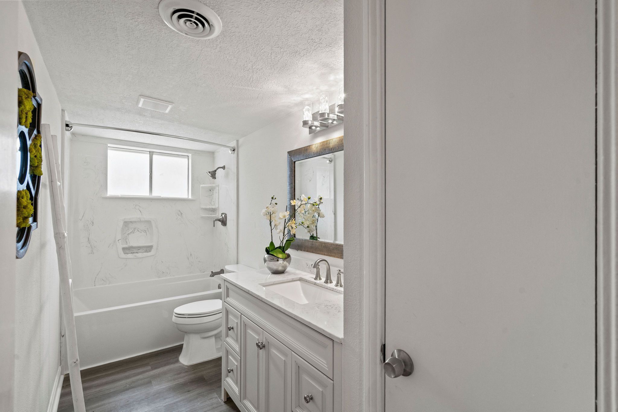 Bath Room
