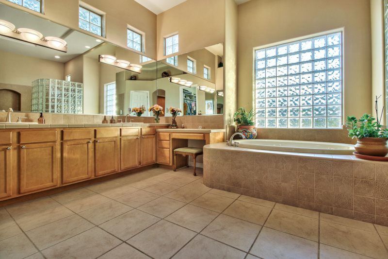 Sold Properties - 370 E Canyon Creek