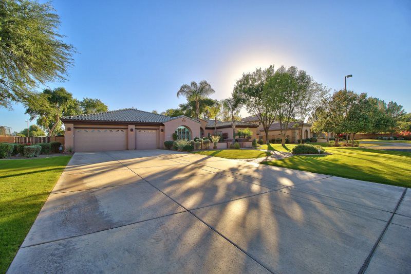 Sold Properties - 2849 E Clifton Court