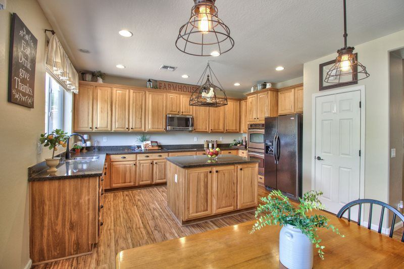 Sold Properties - 18636 E Caledonia