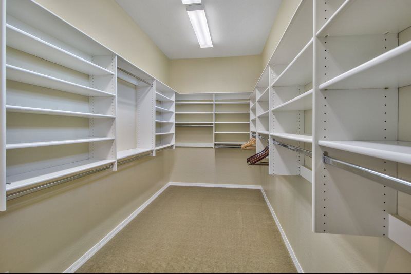 Sold Properties - 2849 E Clifton Court