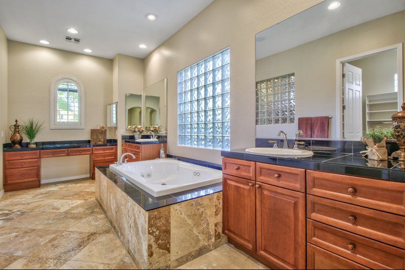 Sold Properties - 2849 E Clifton Court