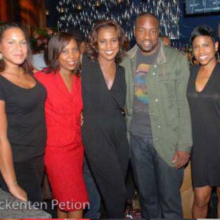 Andrea Holmes Thompskins and friends