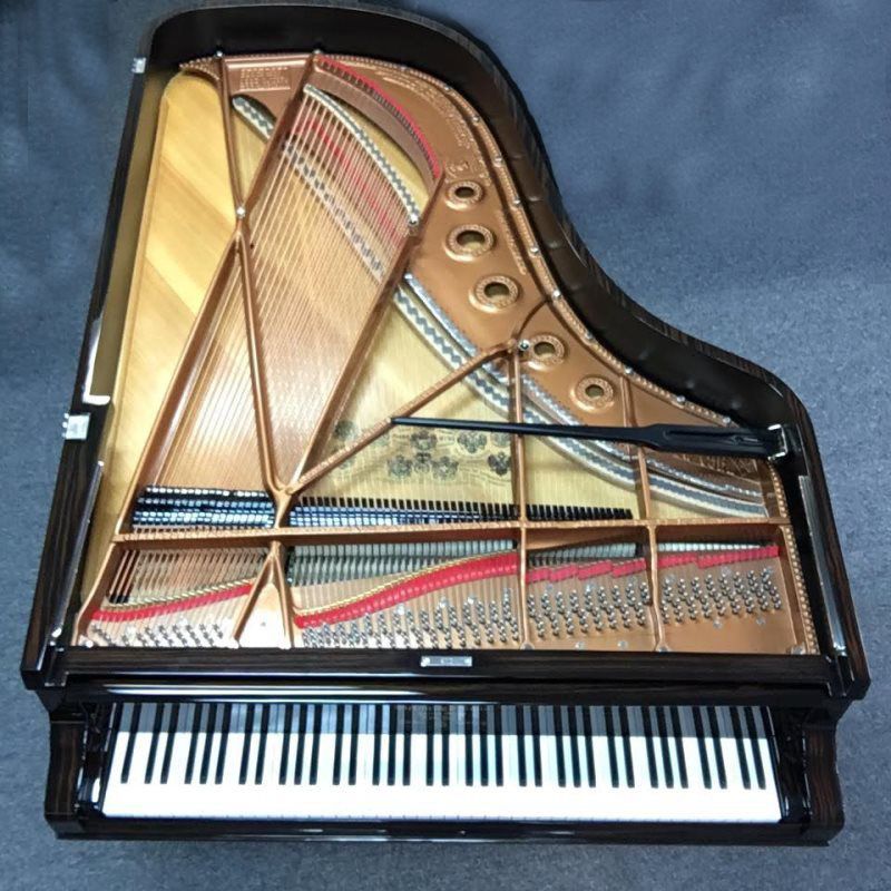 grand piano