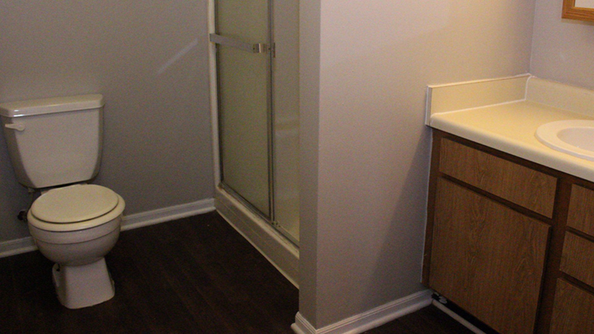 Valley Court Apartments