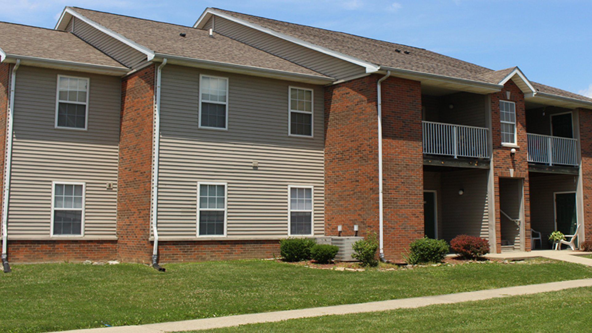 Valley Court Apartments