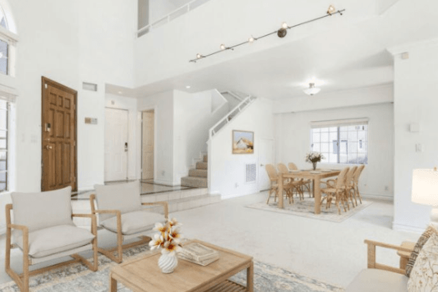 SOLD: 4166 Franklin Ave